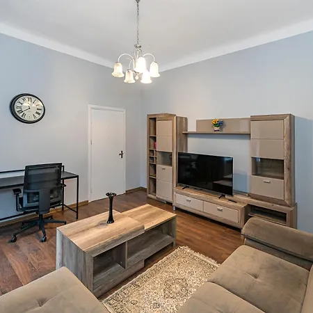 Apartment Old Town With Free Parking #2 By Poloaparments Kaunas